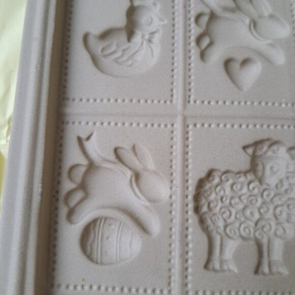 Brown Bag Cookie Art Shortbread Molds Bunny Rabbits EAster Eggs Lamb Chick - Picture 7 of 7